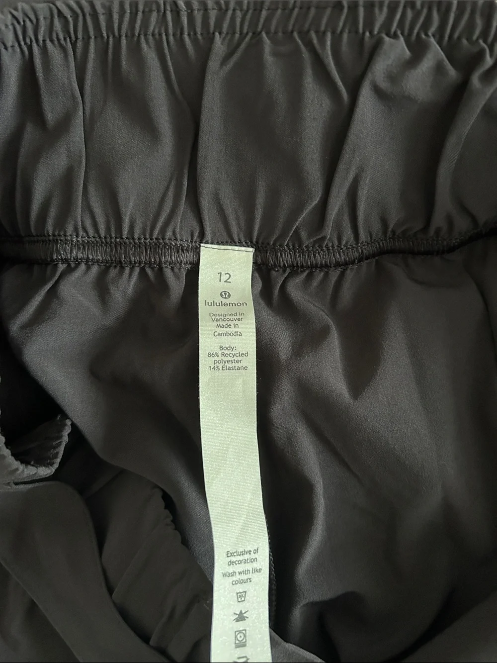 lululemon athletica size 12